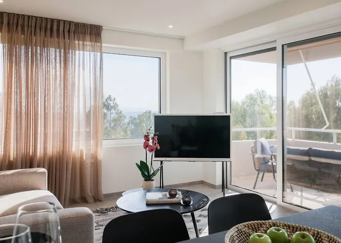 2Bdr Athens Riviera Sea View Apartment By The Olon